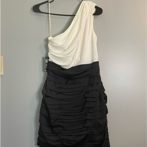 Express Dresses & Skirts - EXPRESS Asymmetrical Y2K Cream Black Ruched Dress Size/2 NWT